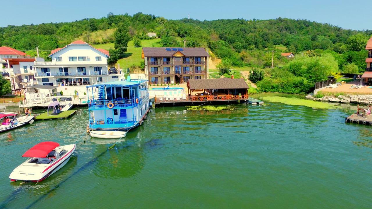Mustaciosul Dunarii Hotel Ieşelniţa Exterior foto